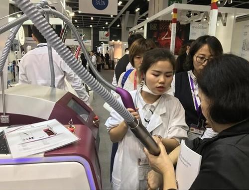 Paineless Portable Professional ND Yaglaser Beauty Machine